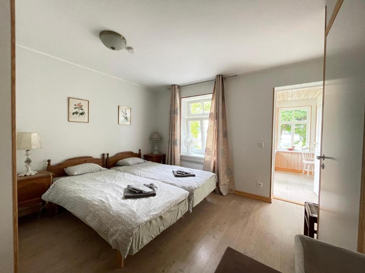 Haapsalu Guesthouse Bagian luar foto